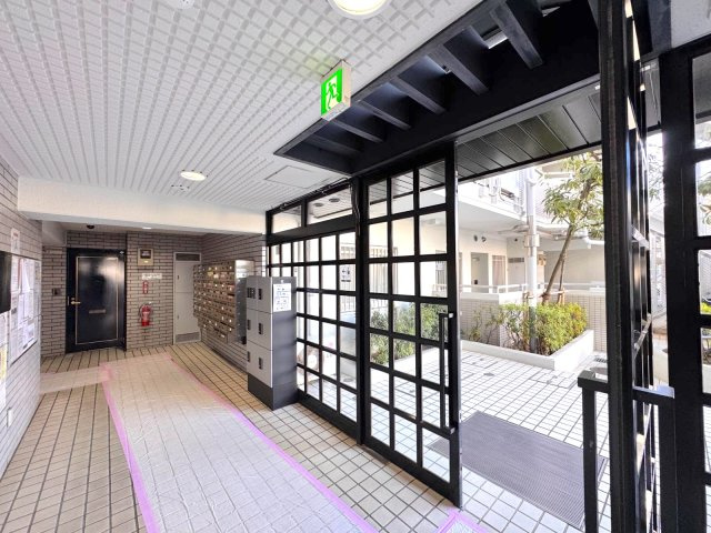 エントランスホール
