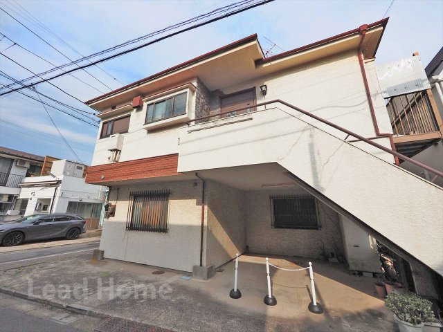 落ち着いた街並みとなじむ快適なロケーションに位置！ご家族みんなで心地よく健やかに過ごせるエリア♪