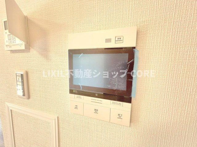 ＴＶモニター付インターホンでセキュリティ面にも配慮。小さなお子様のお留守番でも安心なアイテムです。