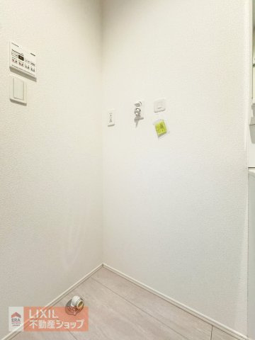 【ランドリースペース】現地完成写真。家事動線など使い勝手がよく、お洗濯がしやすいですね。