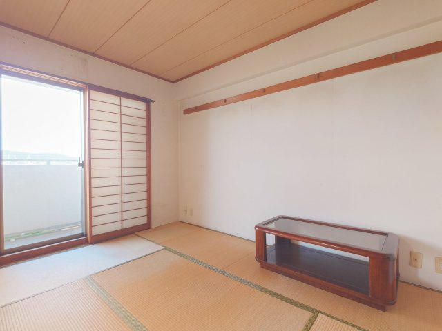 障子からの優しい光が心を落ち着かせてくれます。