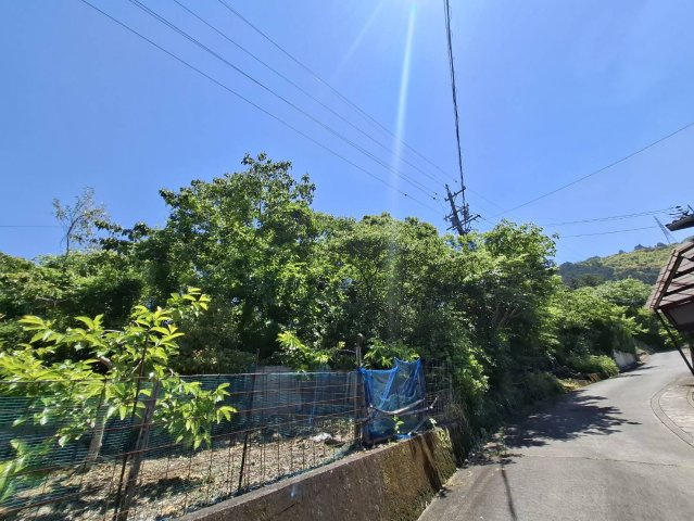 資材置場や家庭菜園用地としてもご検討可能です。