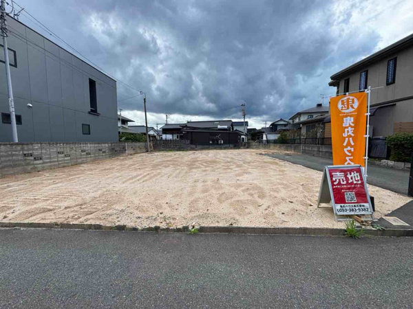 【徳吉西一丁目（3期）の前面道路含む現地写真】