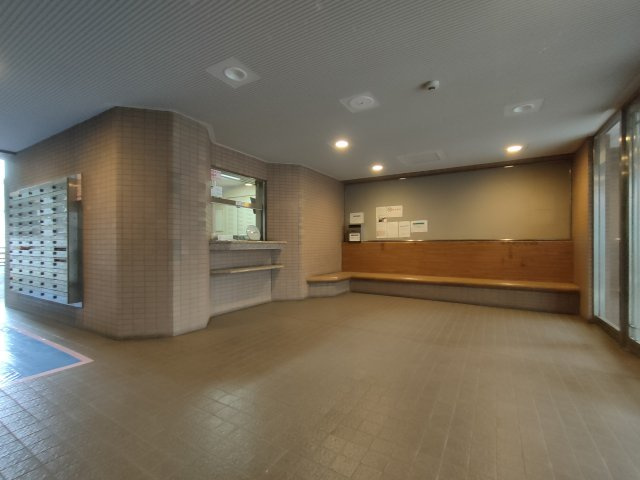【エントランス】