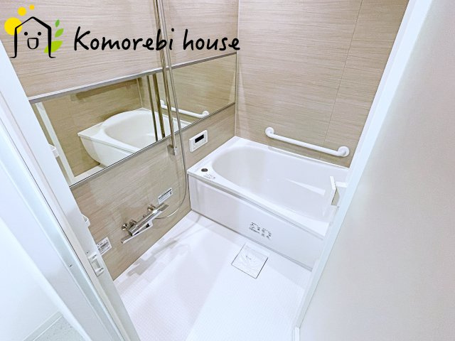 コンパクトで使いやすいお風呂です