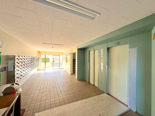 エントランスホール