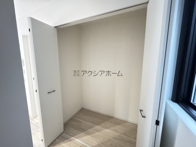 キッチン横収納