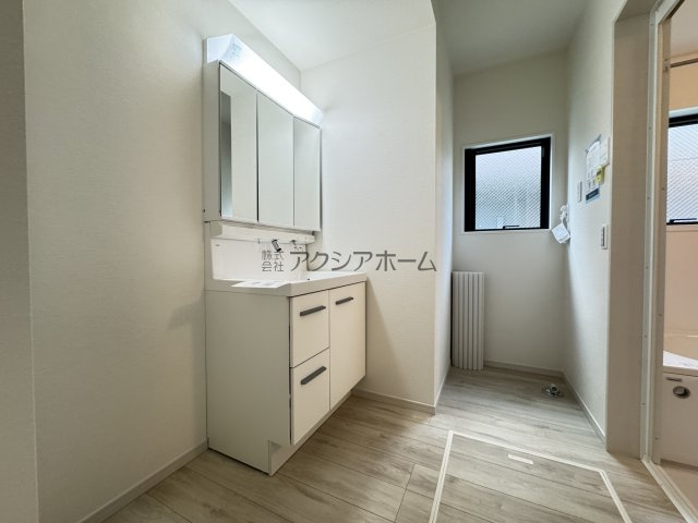 シャンプードレッサー付洗面化粧台