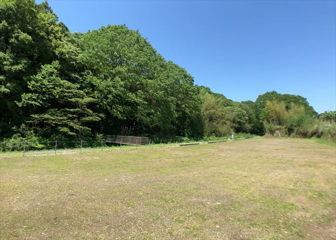 土地探しをしていると都市計画区域という言葉を目にすると思います。法律によって、都道府県知事や国土交通大臣が指定するエリアのことを指しており、都市計画区域は市街化区域と市街化調整区域に分けられています。