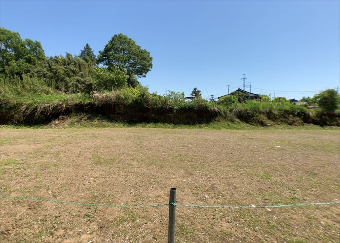 隣家の土地はどうなっているのか、生活利便施設が近くにあるのか、学校まで近いかなど、お客様のライフスタイルにあわせたイメージが重要です。また、近くにあると困る施設が近くにないかも確認するといいでしょう。