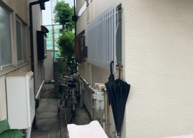 省エネ給湯器とは従来型の給湯器より熱効率が高く、少ない燃料でたくさんのお湯を沸かすことが出来る高効率な給湯器のことを指します。また、省エネ給湯器には種類があり、利便性や効果なども様々です。