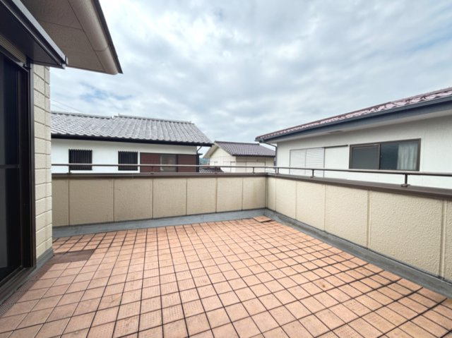 2階バルコニーです。