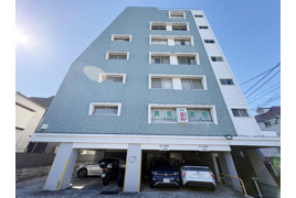 マンション和泉苑の外観