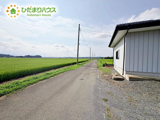 車通りも少ないので運転が苦手な方でも安心して駐車できます