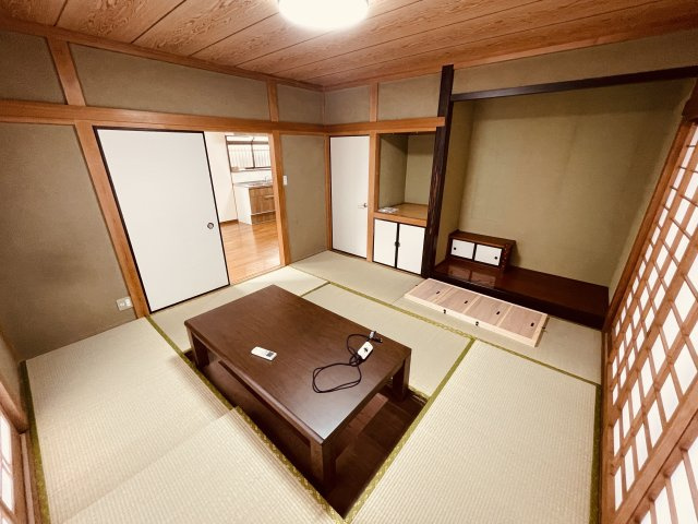 掘りこたつです