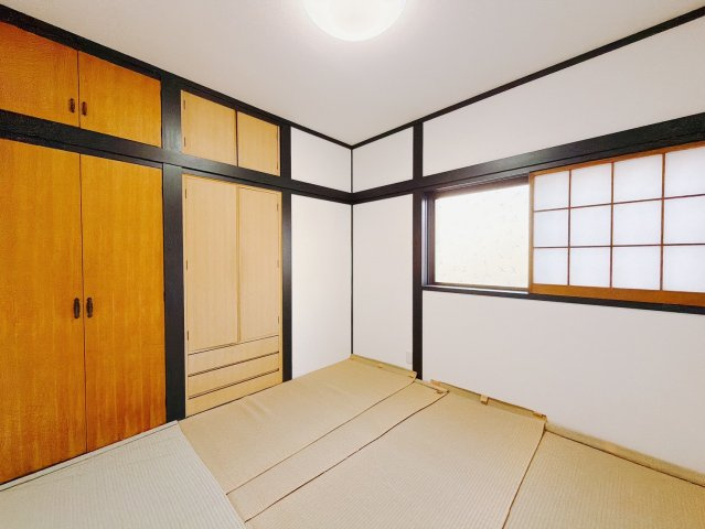 ■和室｜季節物がたくさん収納できる押し入れは衣替えや模様替えで大活躍！