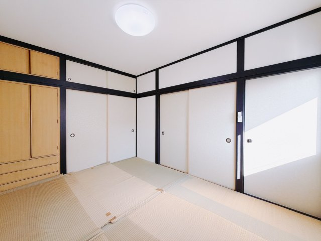 ■和室｜和室でしか味わえない畳ならではの香りや素材で和のやすらぎを感じてください♪休日はお子様とお昼寝するのにも最適です！
