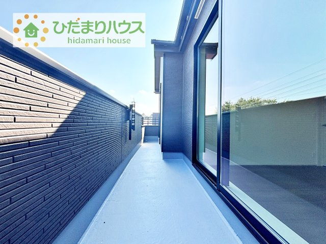 あたたかな光が差し込む、南向きのバルコニー(#^^#)