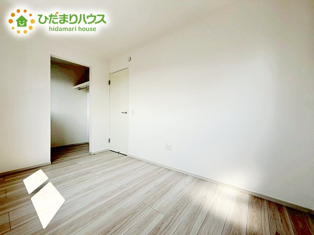 シンプルな内観ですのでさまざまなインテリアスタイルを楽しめます。