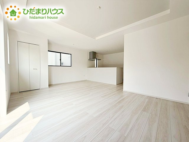 大型テレビに大型ソファー(^^)どんなインテリアにするか考えただけでわくわくしますね！