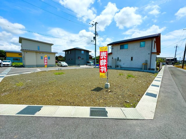 静かな住環境でありながら、利便性も兼ね備えています。