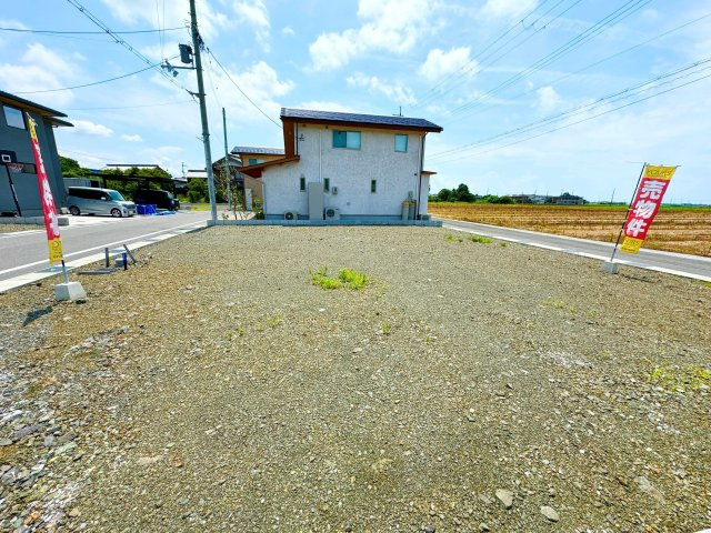 自然豊かな環境で、季節ごとの風景を楽しむことができます。