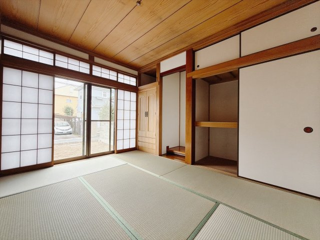 ■和室｜旅館のような趣を感じられる、くつろぎの住空間です。落ち着いた和の雰囲気が、日々の暮らしに癒しをもたらします♪