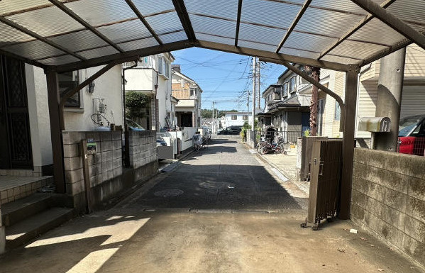 並列2台駐車可能なゆとりのカーポート