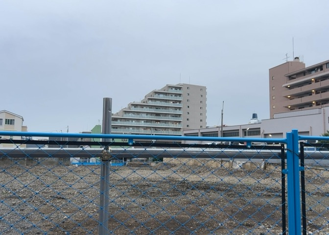 景色重視でお家選ぶをするとスーパーが遠い！学校が遠い！など生活をするうえで利便性で困ることもあります。まず一度現地を見学する際に、周辺の施設などがあるかを確認し、暮らし始めた後のことを想像しましょう。