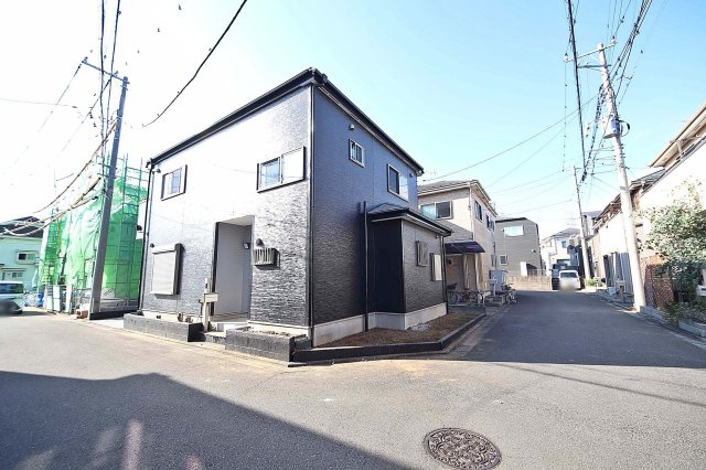 全居室2面採光＋収納完備・浴室乾燥機・浄水器・システムキッチン・納戸等充実な設備