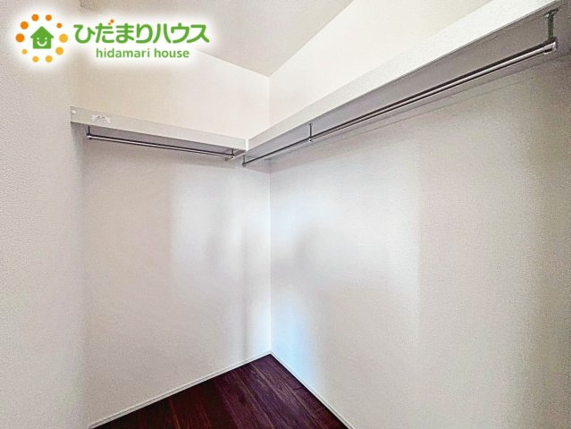 寝室にはウォークインクローゼットを完備。スッキリ片付いた寝室が睡眠の質を上げてくれます。