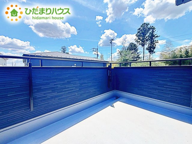 あたたかな光が差し込む、南向きのバルコニー(#^^#)