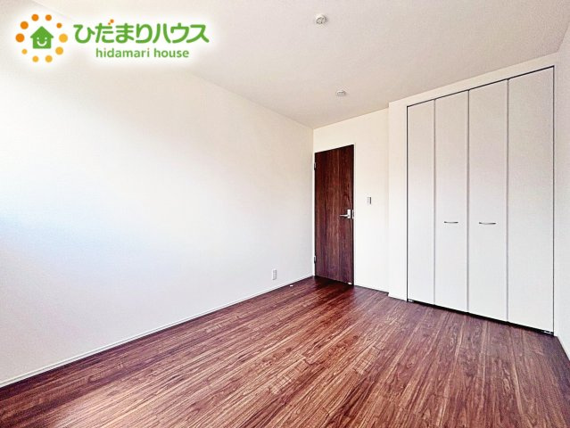 机にベットを置けば子供部屋の完成です！