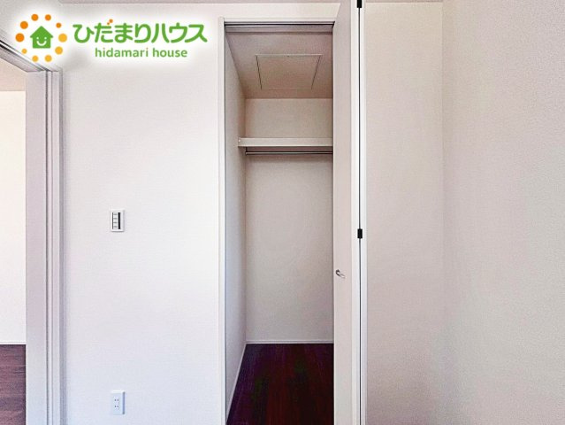 お布団やお子様のおもちゃなどがスッキリ収納できますね(^^♪