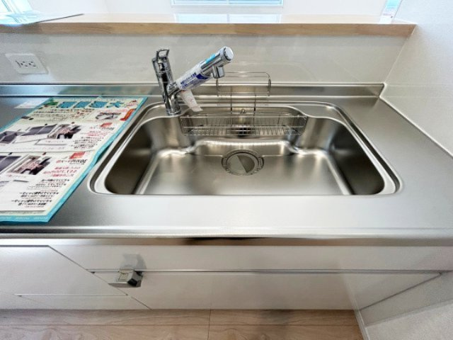 浄水器一体型のハンドシャワーで、お湯も水も浄水可能です。