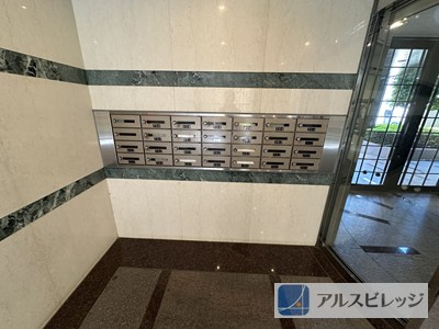 レターボックス