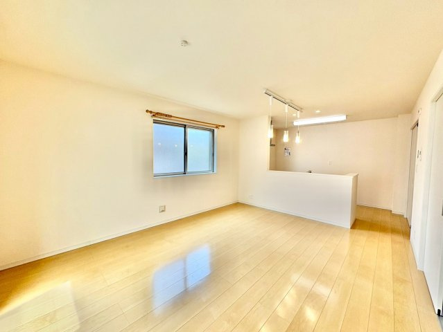 LDK一体型で、食事もくつろぎもひとつの空間で完結。