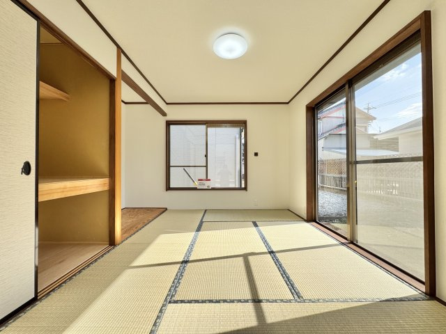 LDKとつながる和室は、家族のくつろぎ空間としても客間としても活躍します。
