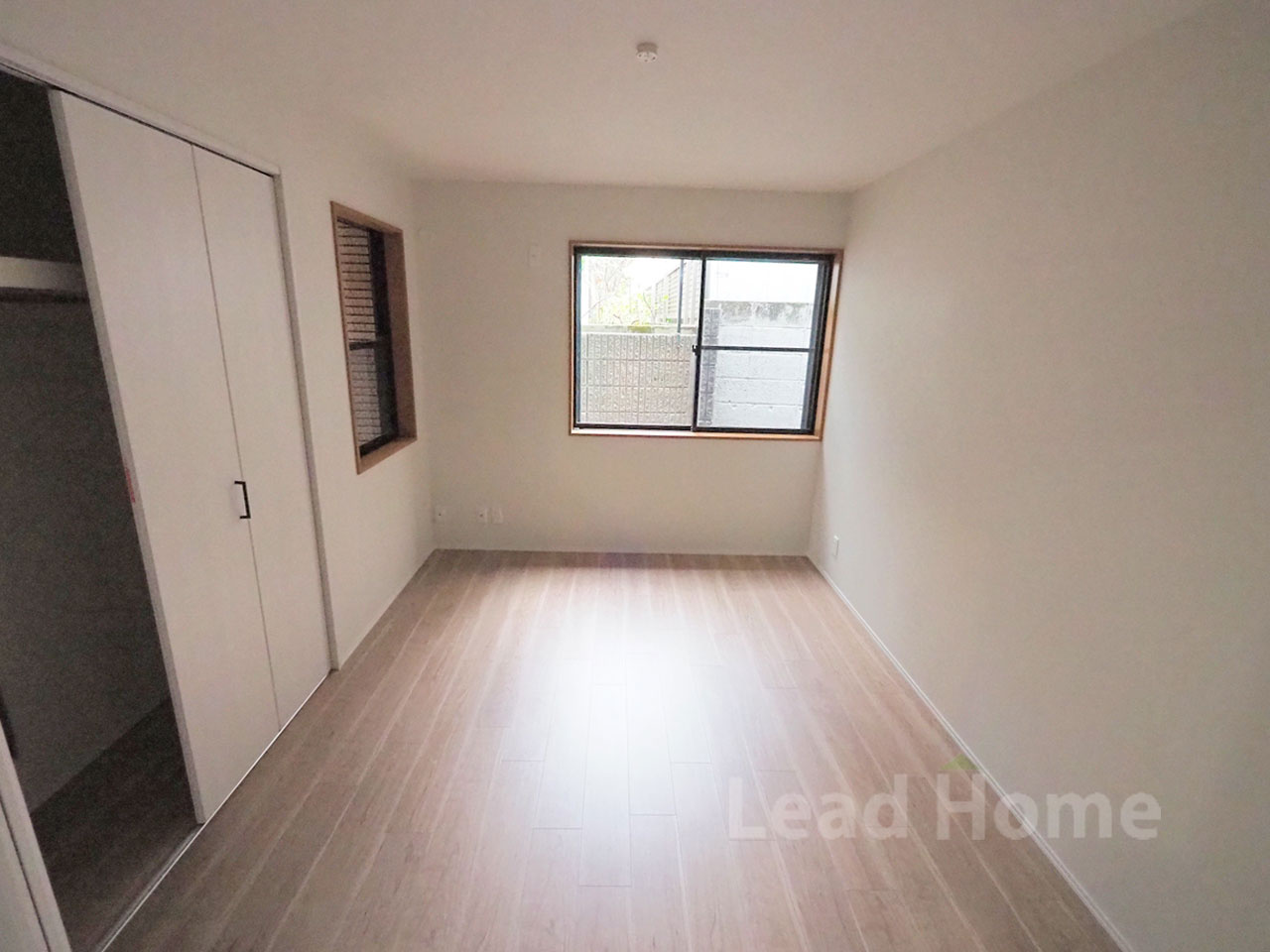 1階洋室（約6.0帖）