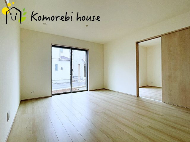 ゆったり過ごせる居間です