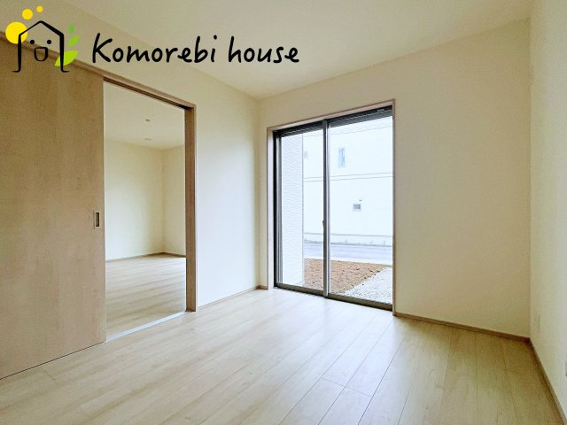 ゆったりした洋室です