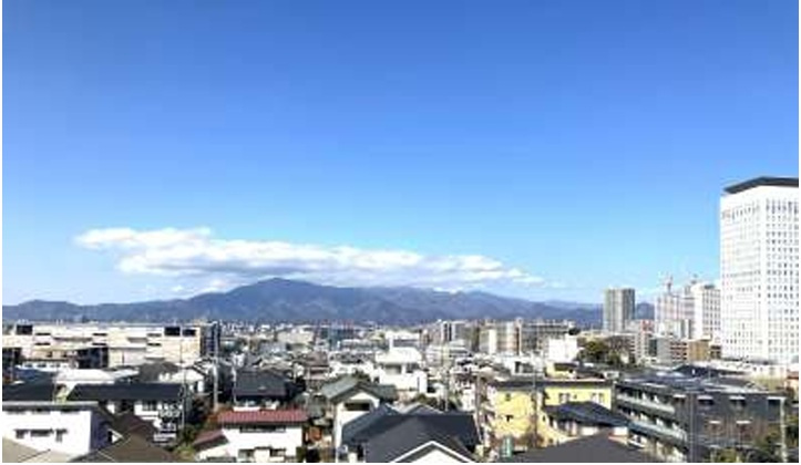 最上階につき開放感ございます。
