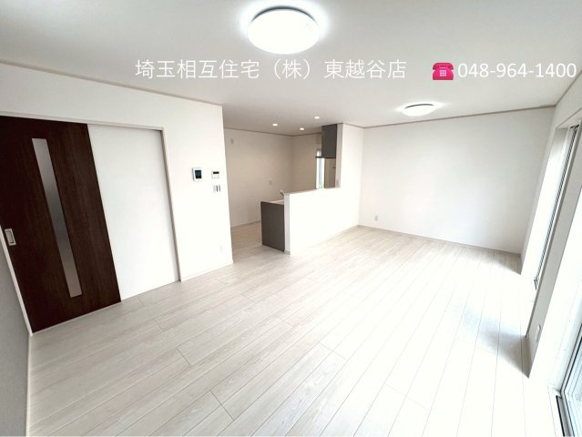 【リビング】　当社施工作品例　施工作品例につき実物とは異なります！
