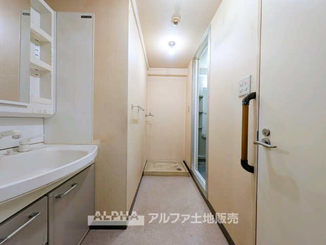 独立洗面台で身支度をすべて済ませてしまいましょう