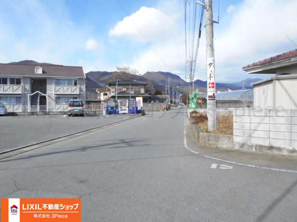 【笛吹市石和町川中島　区画②　住宅用地の周辺】