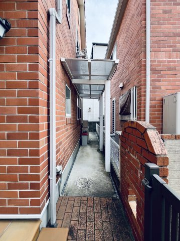 外観：311002333894