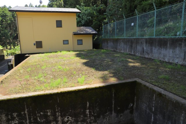 隣家の土地はどうなっているのか、生活利便施設が近くにあるのか、学校まで近いかなど、お客様のライフスタイルにあわせたイメージが重要です。また、近くにあると困る施設が近くにないかも確認するといいでしょう。