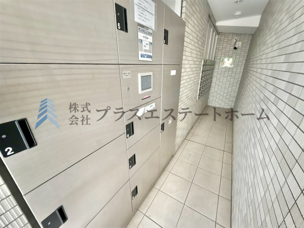 便利な宅配ボックス完備♪