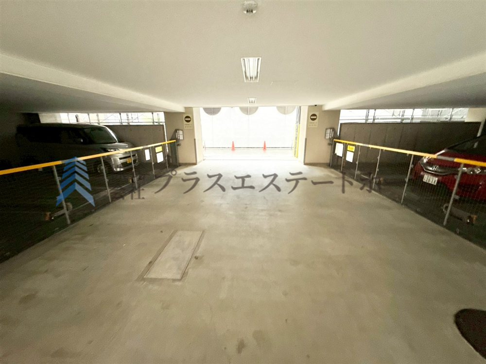 敷地内屋内駐車場♪