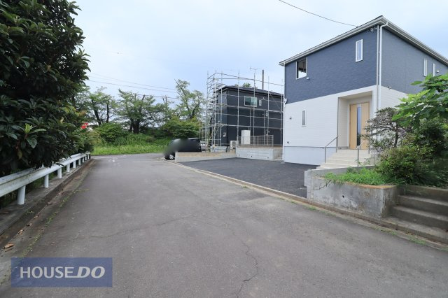 【前面道路】周辺環境は大切な要素。道幅や駐車など、ご確認ください。